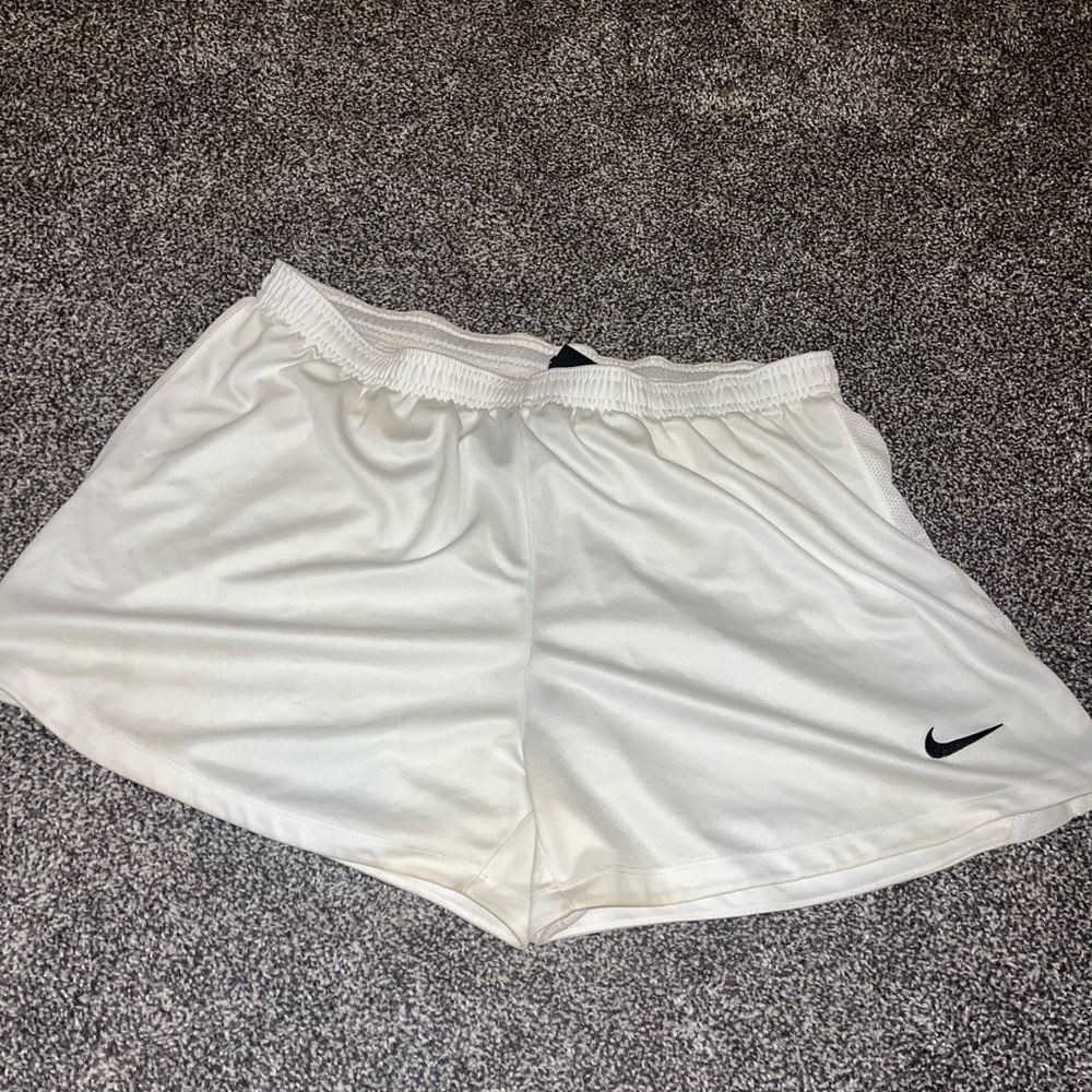 white nike shorts